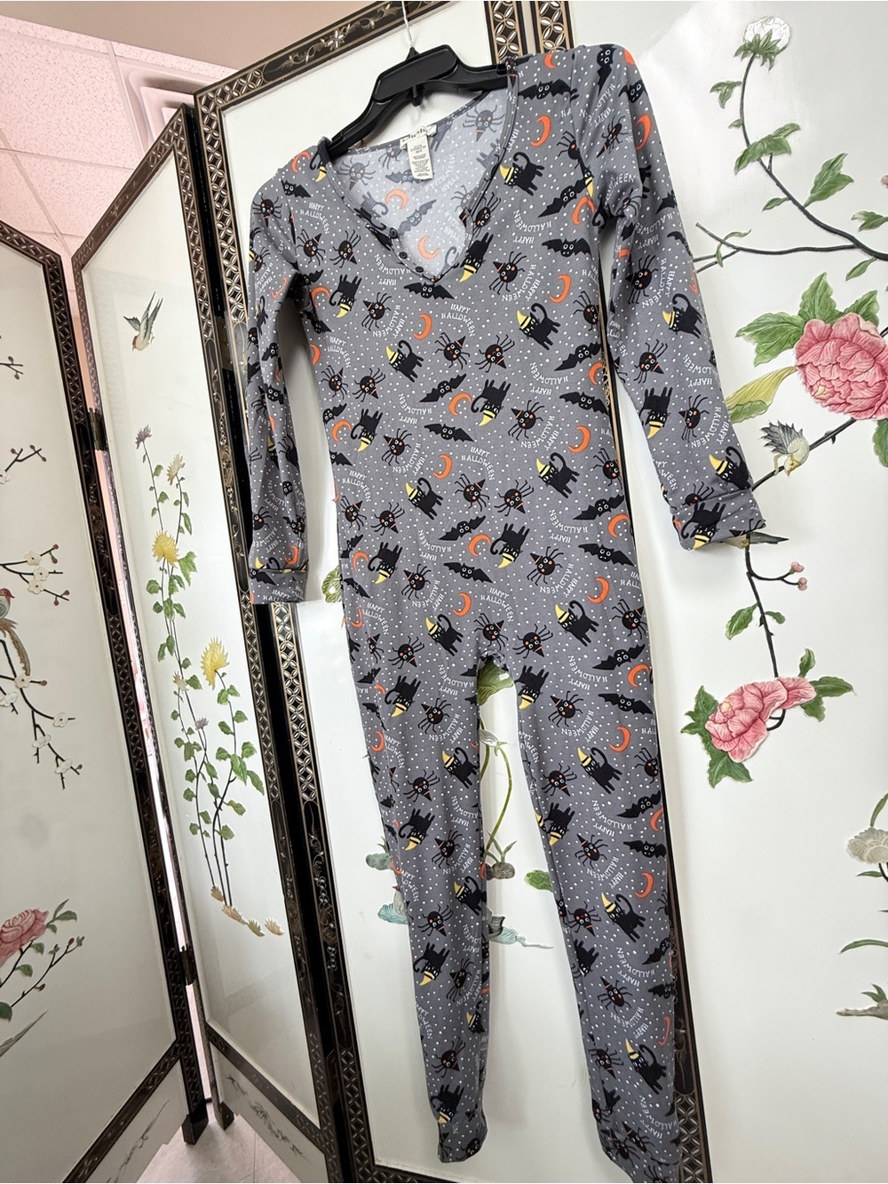 🎃 Cozy Shosho Halloween One-Piece Onesie 🐾  Adult Medium